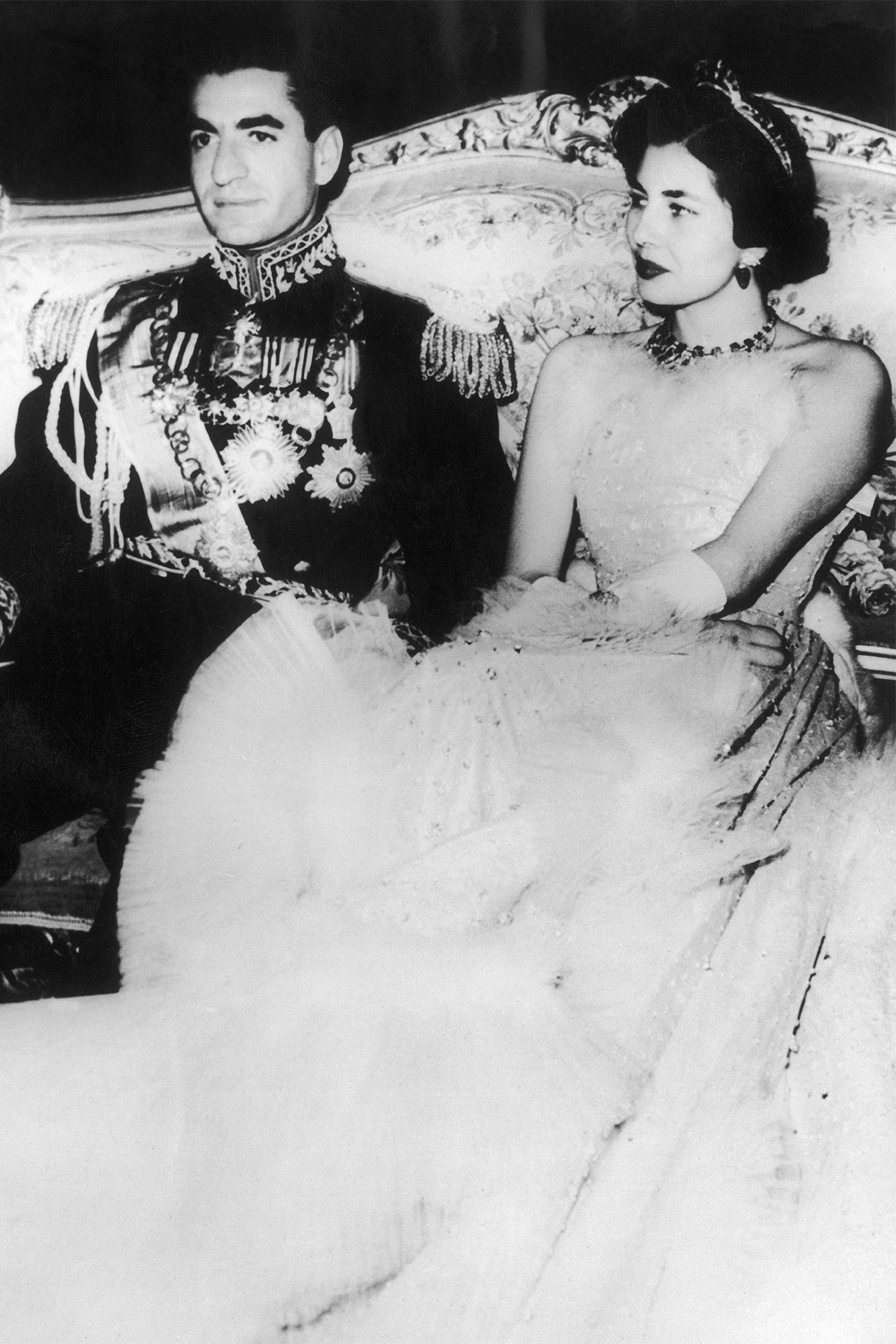 Số phận bi kịch của nàng Công chúa Iran: Hoàng hậu Soraya và cuộc đời lưu vong - Ảnh 4. Số phận bi kịch của nàng Công chúa Iran: Hoàng hậu Soraya và cuộc đời lưu vong - Ảnh 4.