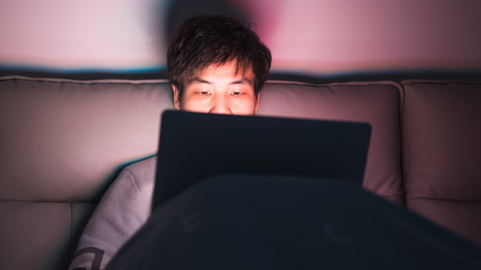 1 thói quen “bức tử” 2 quả thận: Rất nhiều người đang làm mỗi ngày - Ảnh 1. 1 thói quen “bức tử” 2 quả thận: Rất nhiều người đang làm mỗi ngày - Ảnh 1.