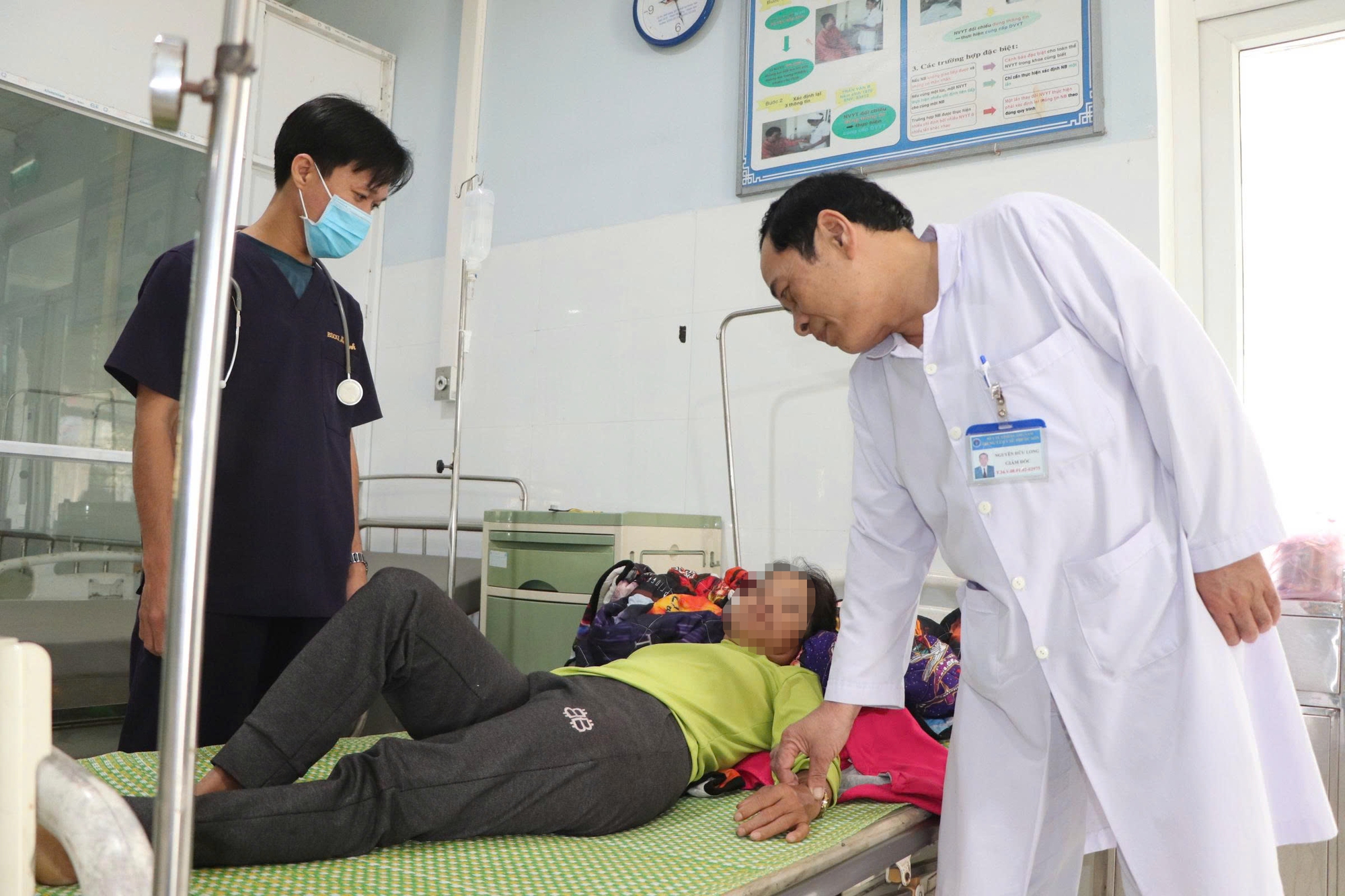 Nguy cơ ngộ độc botulinum từ món cá ủ chua: Cảnh báo sức khỏe 2026 - Ảnh 2. Nguy cơ ngộ độc botulinum từ món cá ủ chua: Cảnh báo sức khỏe 2026 - Ảnh 2.