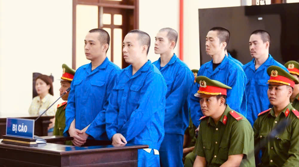 Vụ cướp t&agrave;i sản T&acirc;y Ninh hơn 2 , 2 triệu USD g&acirc;y chấn động dư luận - Ảnh 1.