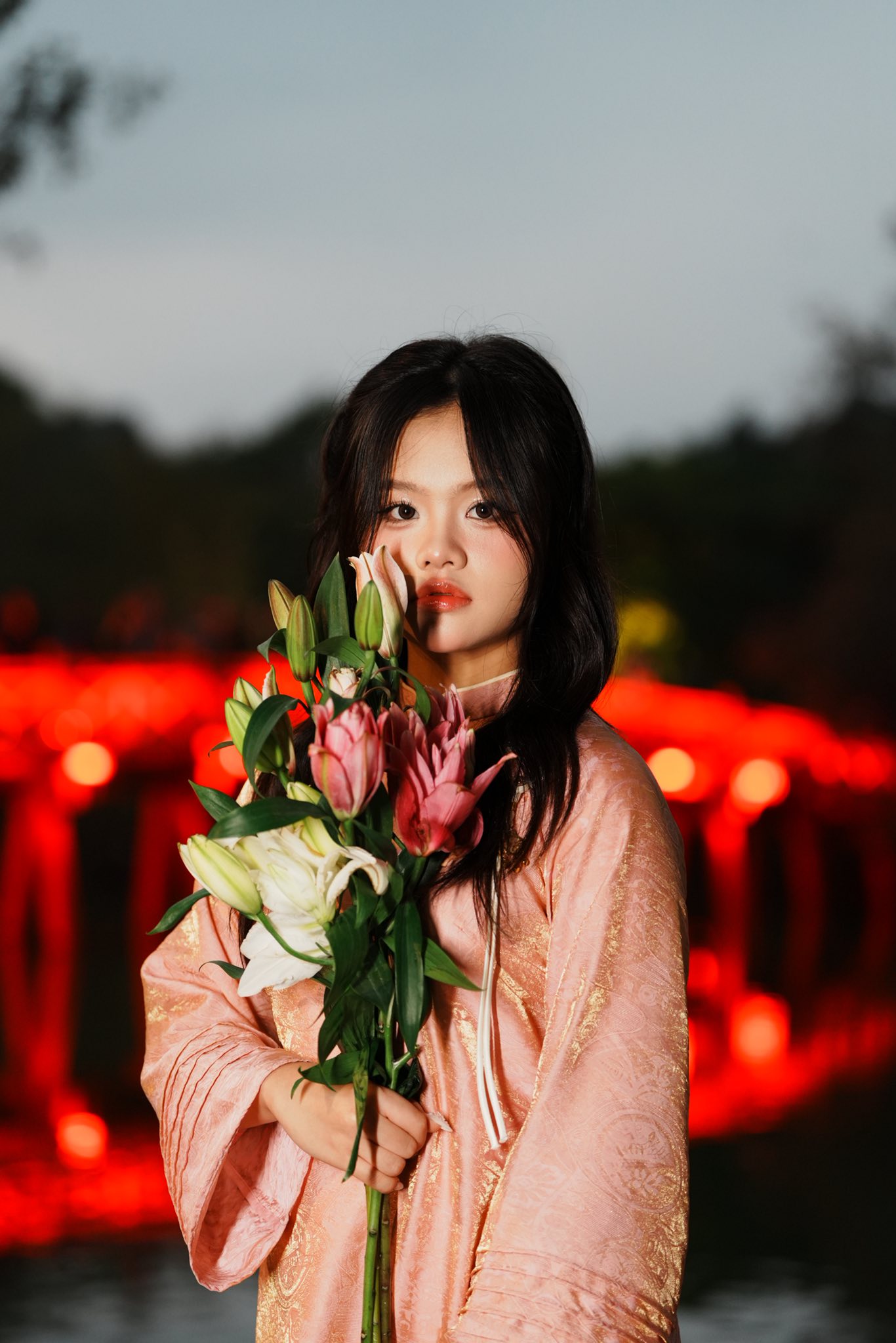 Con ri&ecirc;ng của vợ được nam diễn vi&ecirc;n Việt nổi tiếng thương như con đẻ: Tuổi 14 xinh đẹp, g&acirc;y ch&uacute; &yacute; - Ảnh 2.