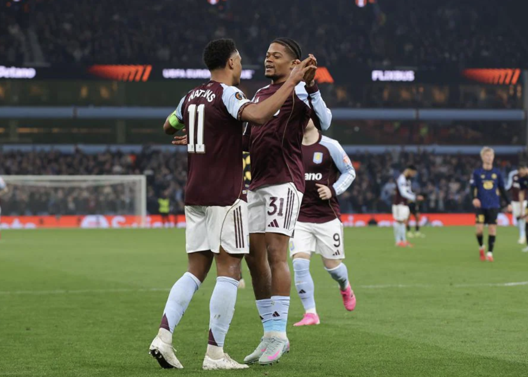 B&oacute;ng đ&aacute; Anh to&agrave;n thắng, Nottingham Forest v&agrave; Villa v&agrave;o tứ kết Europa League - Ảnh 6.