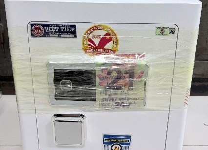 D&agrave;n dựng lừa đảo b&aacute;n thi&ecirc;n thạch giả gi&aacute; 11 tỷ đồng g&acirc;y chấn động - Ảnh 3.