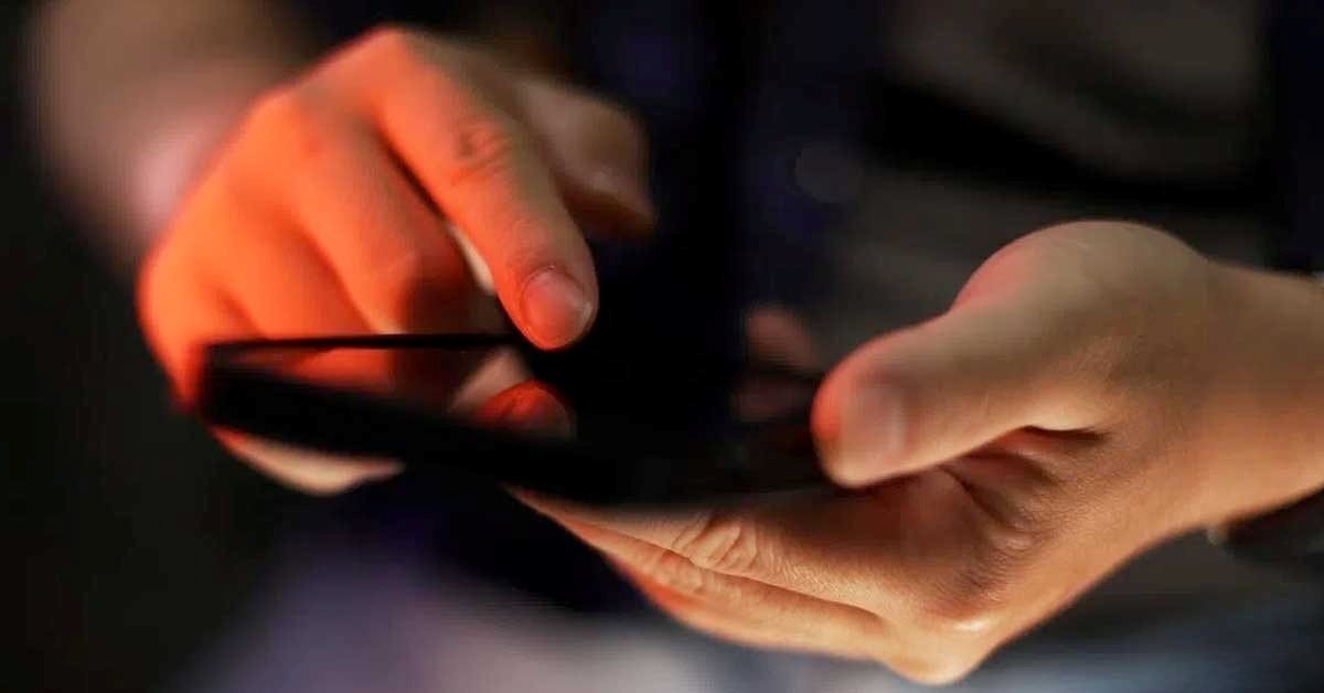 Sinh vi&ecirc;n lừa đảo 3,6 tỷ đồng: B&agrave;i học cho người mua h&agrave;ng online - Ảnh 2.