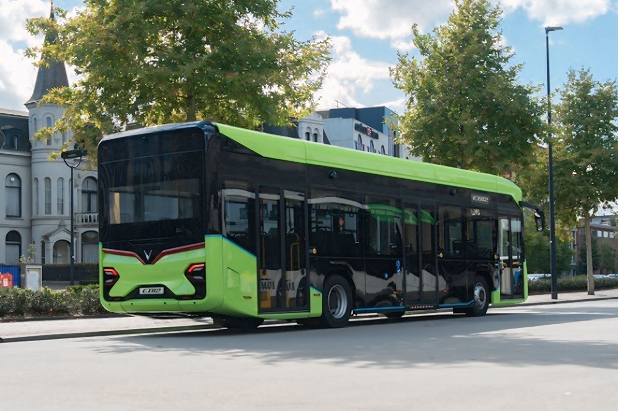 CEO Xanh SM Nguyễn Văn Thanh bất ngờ h&eacute; lộ: 'VinFast sắp c&oacute; phi&ecirc;n bản xe kh&aacute;ch điện?' - Ảnh 4.