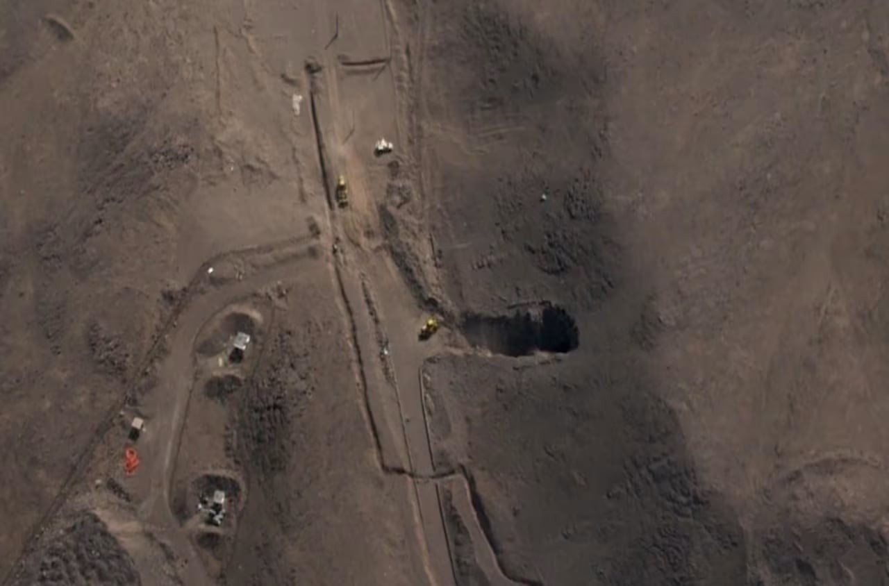 Mỹ v&agrave; Israel tấn c&ocirc;ng v&agrave;o ' th&agrave;nh phố t&ecirc;n lửa ' ngầm của Iran năm 2026 - Ảnh 2.