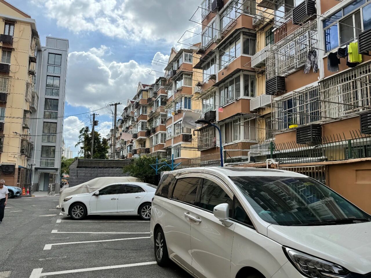 T&ocirc;i rời căn hộ c&oacute; thang m&aacute;y để về sống ở khu phố cũ: Sau 1 năm, t&ocirc;i chỉ tiếc đ&atilde; chuyển đi qu&aacute; muộn - Ảnh 3.