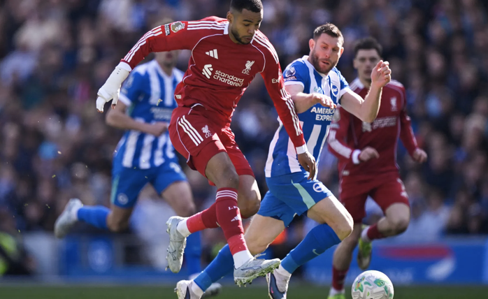 "L&atilde;o tướng" Welbeck lập c&ocirc;ng, Brighton quật ng&atilde; Liverpool - Ảnh 2.