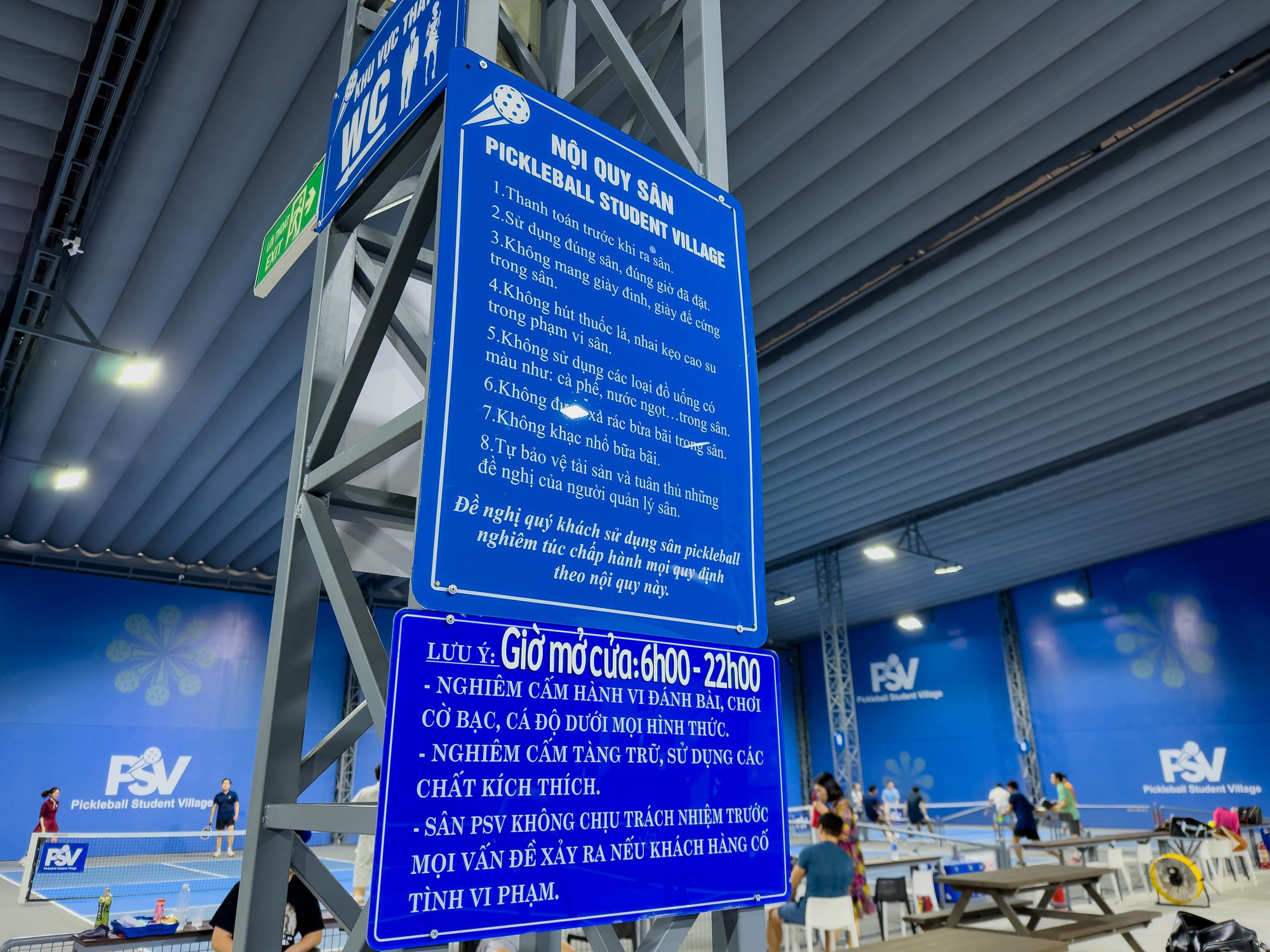 Sân Pickleball trong làng sinh viên Hacinco: Nghỉ 10 ngày để cải tạo nhưng… vẫn y nguyên!- Ảnh 8. Sân Pickleball trong làng sinh viên Hacinco: Nghỉ 10 ngày để cải tạo nhưng… vẫn y nguyên!- Ảnh 8.
