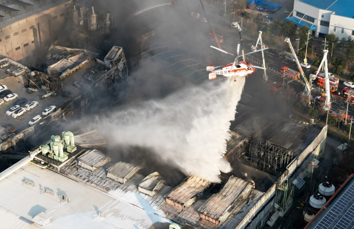 Thảm kịch hỏa hoạn tại nh&agrave; m&aacute;y H&agrave;n Quốc: Tất cả những người mất t&iacute;ch đều đ&atilde; tử vong - Ảnh 1.