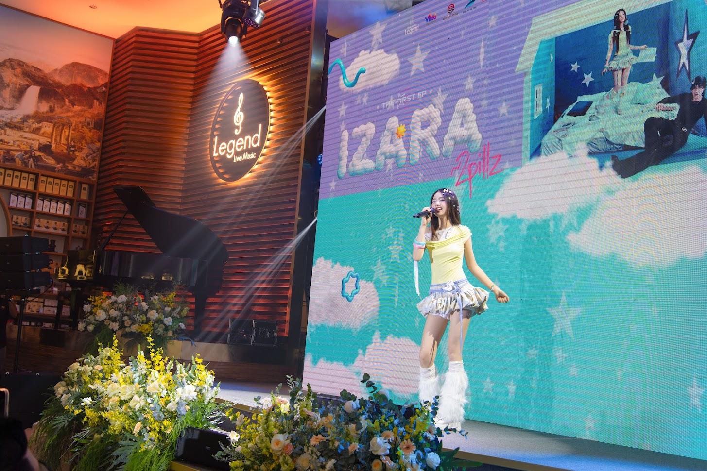 Izara Thiên Nga debut EP đầu tay, đồng hành “Hành trình Từ Trái Tim” cùng dàn sao Việt - Ảnh 1. Izara Thiên Nga debut EP đầu tay, đồng hành “Hành trình Từ Trái Tim” cùng dàn sao Việt - Ảnh 1.