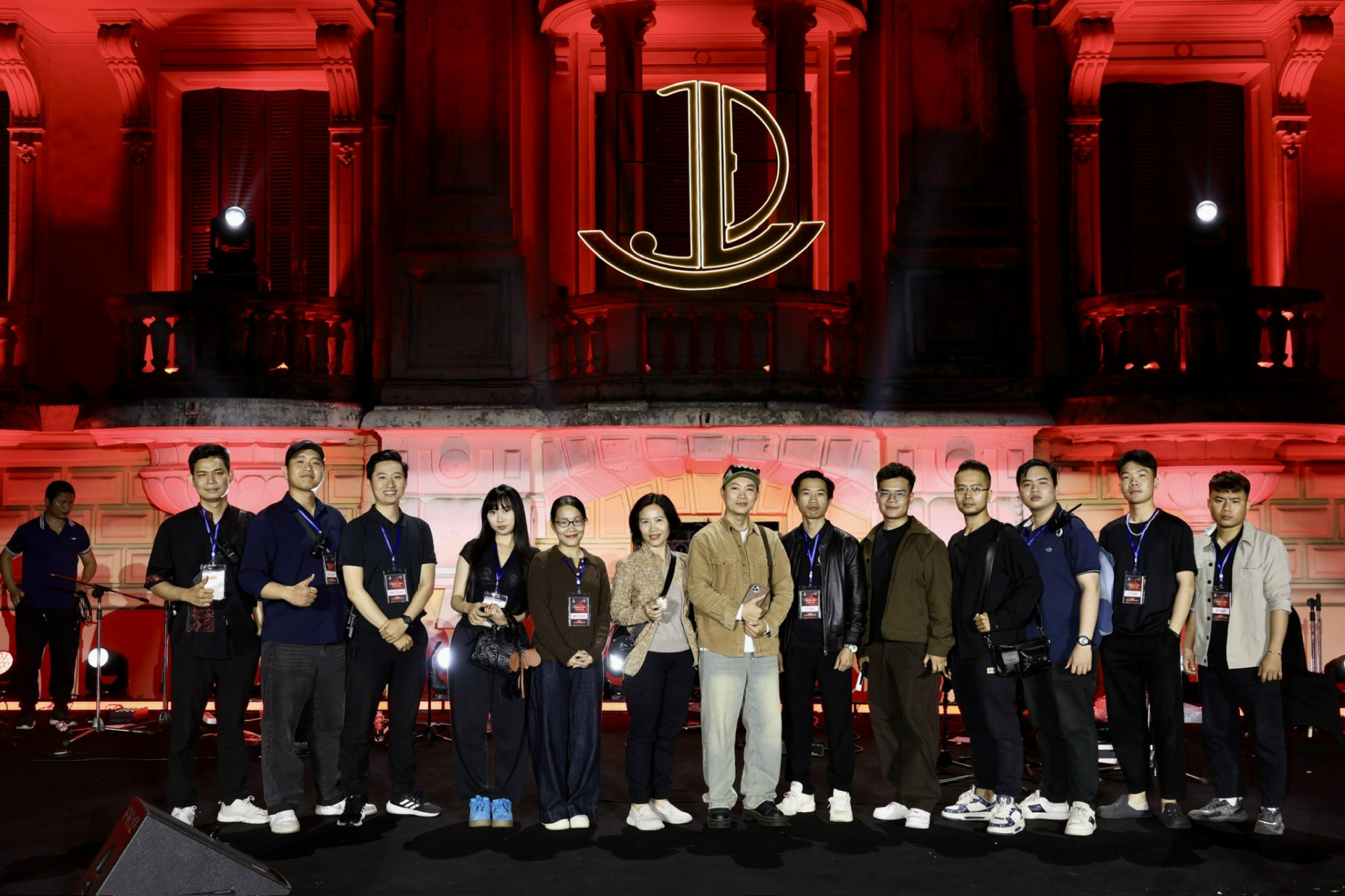 Kay Trần &ldquo;mở cửa tr&aacute;i tim&rdquo; bằng liveshow đầu ti&ecirc;n tại Nh&agrave; h&aacute;t Lớn - Ảnh 6.