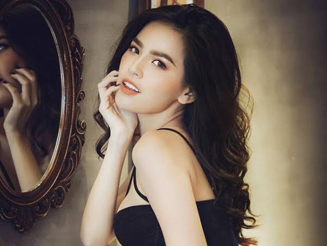 Nh&igrave;n lại nhan sắc "Th&aacute;nh nữ m&igrave; g&otilde;": Mỹ nh&acirc;n từng vượt mặt Địch Lệ Nhiệt Ba giờ ra sao? - Ảnh 8.