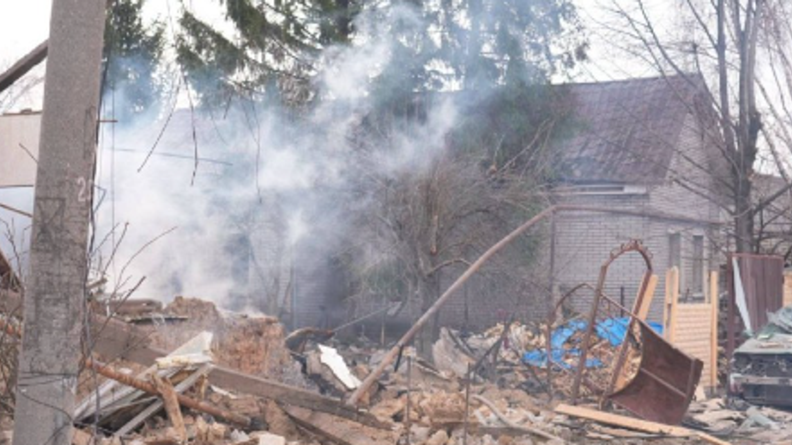 Ukraine không kích lớn nhất vào Nga với hàng trăm UAV- Ảnh 1.