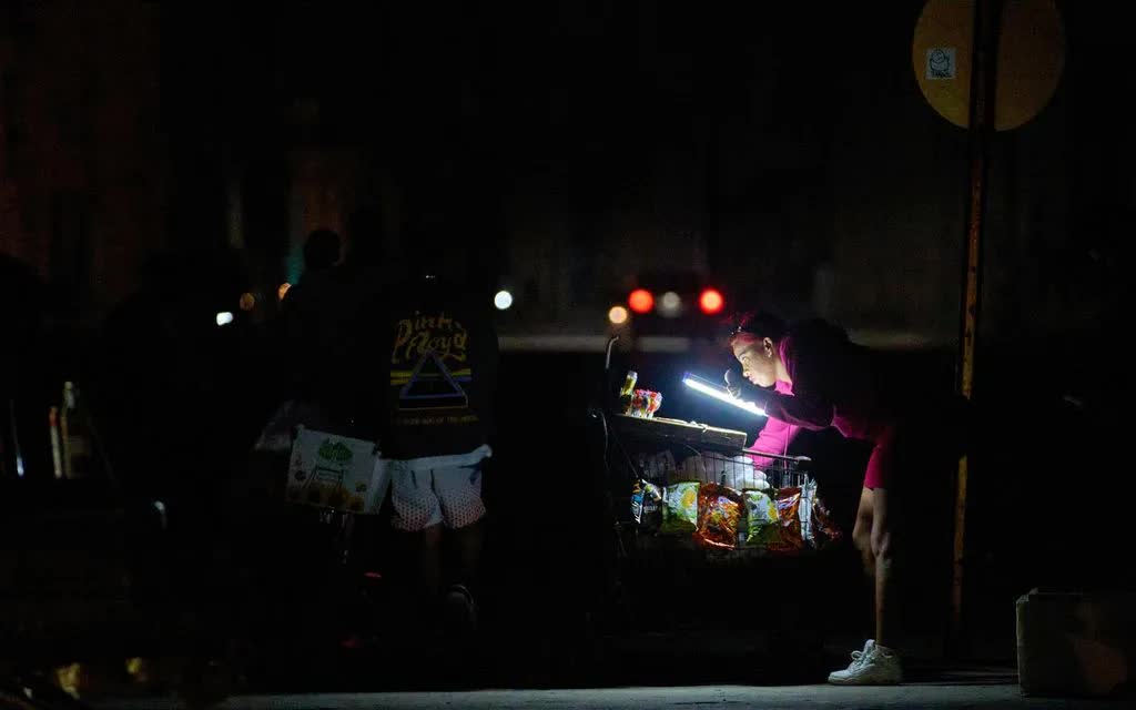 Lưới điện Cuba sụp đổ lần thứ hai trong v&ograve;ng 1 tuần - Ảnh 1.