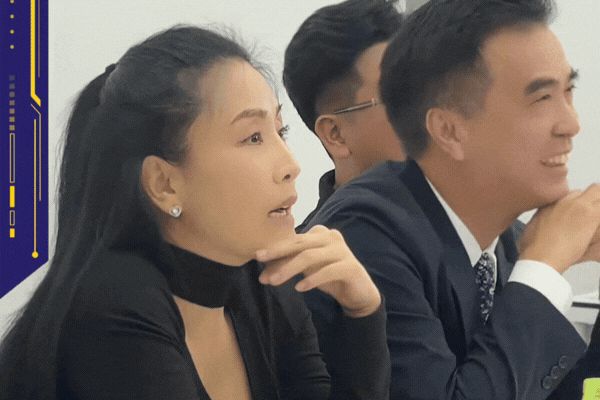 Đ&ocirc;i m&ocirc;i phản chủ của &Aacute; hậu Việt khiến BGK casting phim n&oacute;i thẳng &ldquo;em c&oacute; biết n&oacute; gh&ecirc; lắm kh&ocirc;ng?&rdquo;- Ảnh 1.