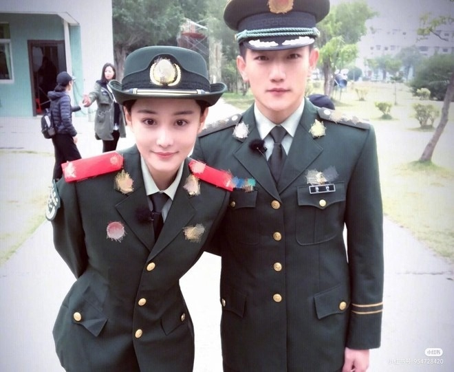 "T&oacute;m gọn" mỹ nh&acirc;n showbiz v&agrave; chồng sĩ quan đưa con g&aacute;i đi chơi, ngoại h&igrave;nh &aacute;i nữ th&agrave;nh t&acirc;m điểm - Ảnh 5.