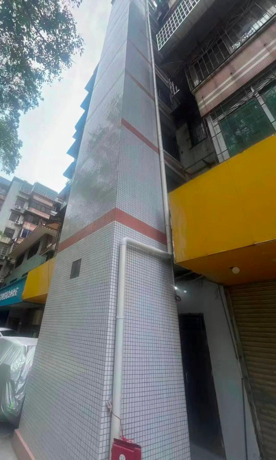 Tranh chấp thang m&aacute;y tại chung cư: Một cư d&acirc;n phản đối nhưng lại muốn sử dụng - Ảnh 2.