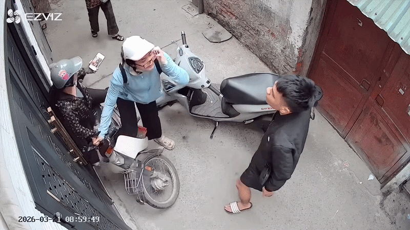 Triệu tập đối tượng đ&aacute;nh phụ nữ Định C&ocirc;ng: H&agrave;nh vi bạo lực bị l&ecirc;n &aacute;n - Ảnh 1.