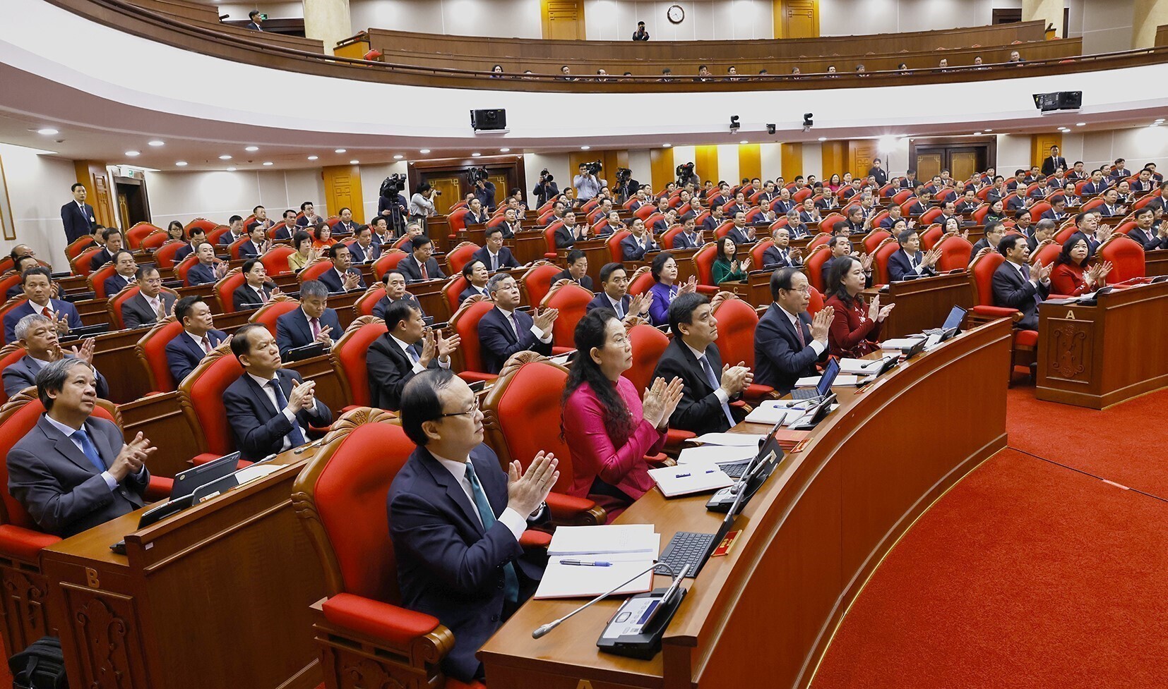 Khai mạc Hội nghị Trung ương 2 kh&oacute;a XIV: Nhiệm vụ quan trọng Cho ph&aacute;t triển đất nước 2026 - Ảnh 10.