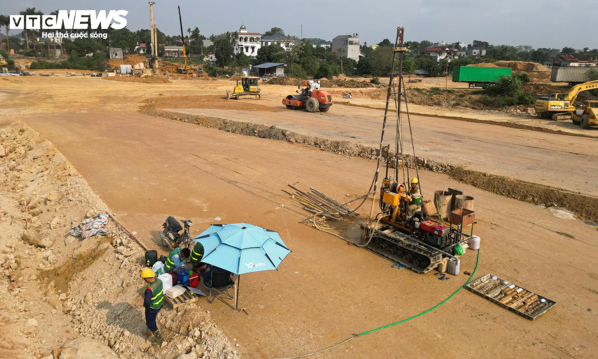 C&ocirc;ng trường cao tốc 5 . 200 Tỷ đồng kết nối Đại lộ Thăng Long v&agrave; H&agrave; Nội - h&ograve;a b&igrave;nh - Ảnh 9.