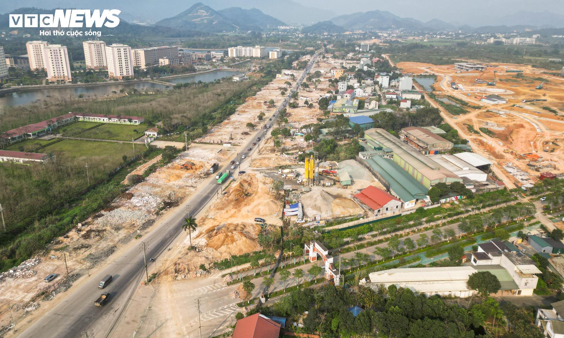 C&ocirc;ng trường cao tốc 5 . 200 Tỷ đồng kết nối Đại lộ Thăng Long v&agrave; H&agrave; Nội - h&ograve;a b&igrave;nh - Ảnh 1.