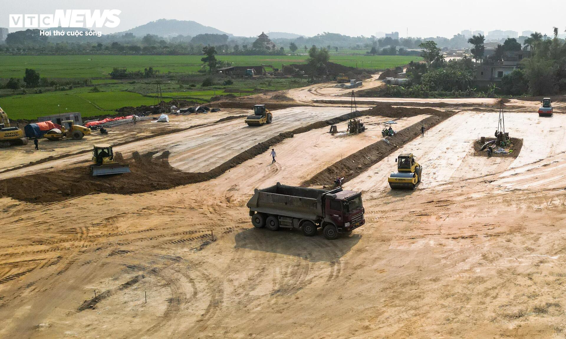 C&ocirc;ng trường cao tốc 5 . 200 Tỷ đồng kết nối Đại lộ Thăng Long v&agrave; H&agrave; Nội - h&ograve;a b&igrave;nh - Ảnh 7.