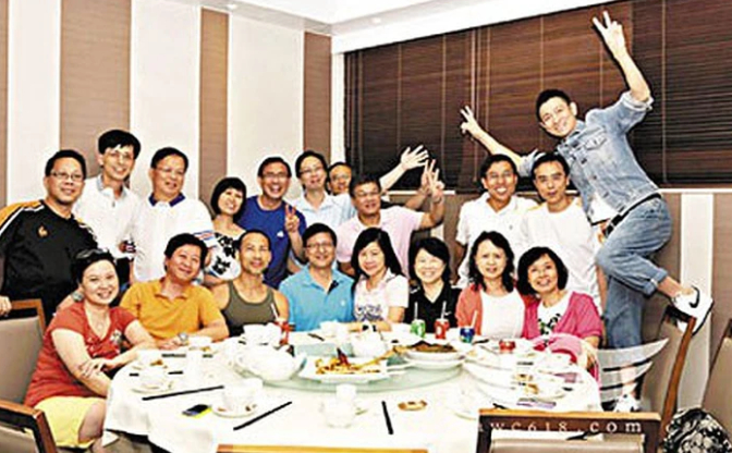 Họp lớp v&agrave; b&agrave;i học về th&agrave;nh c&ocirc;ng: Đằng sau những căn nh&agrave; triệu NDT - Ảnh 1.