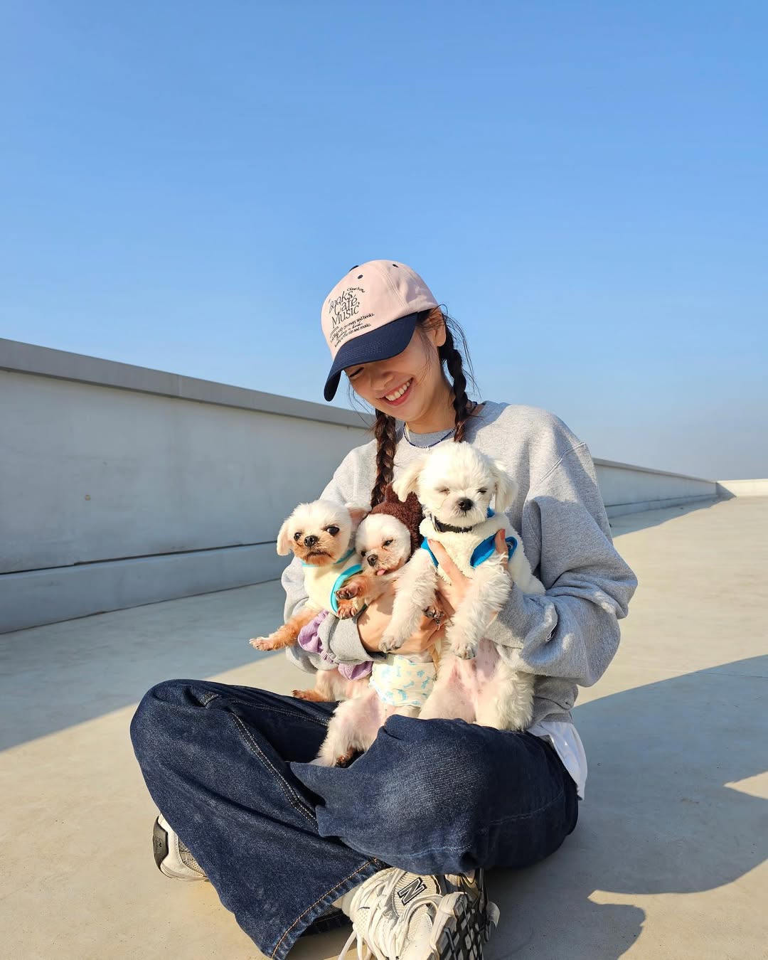 Nữ thần sắp chạm tuổi 40: Gương mặt "b&uacute;ng ra collagen", ăn mặc đẹp đến nỗi g&aacute;i 18 phải học tập- Ảnh 22.