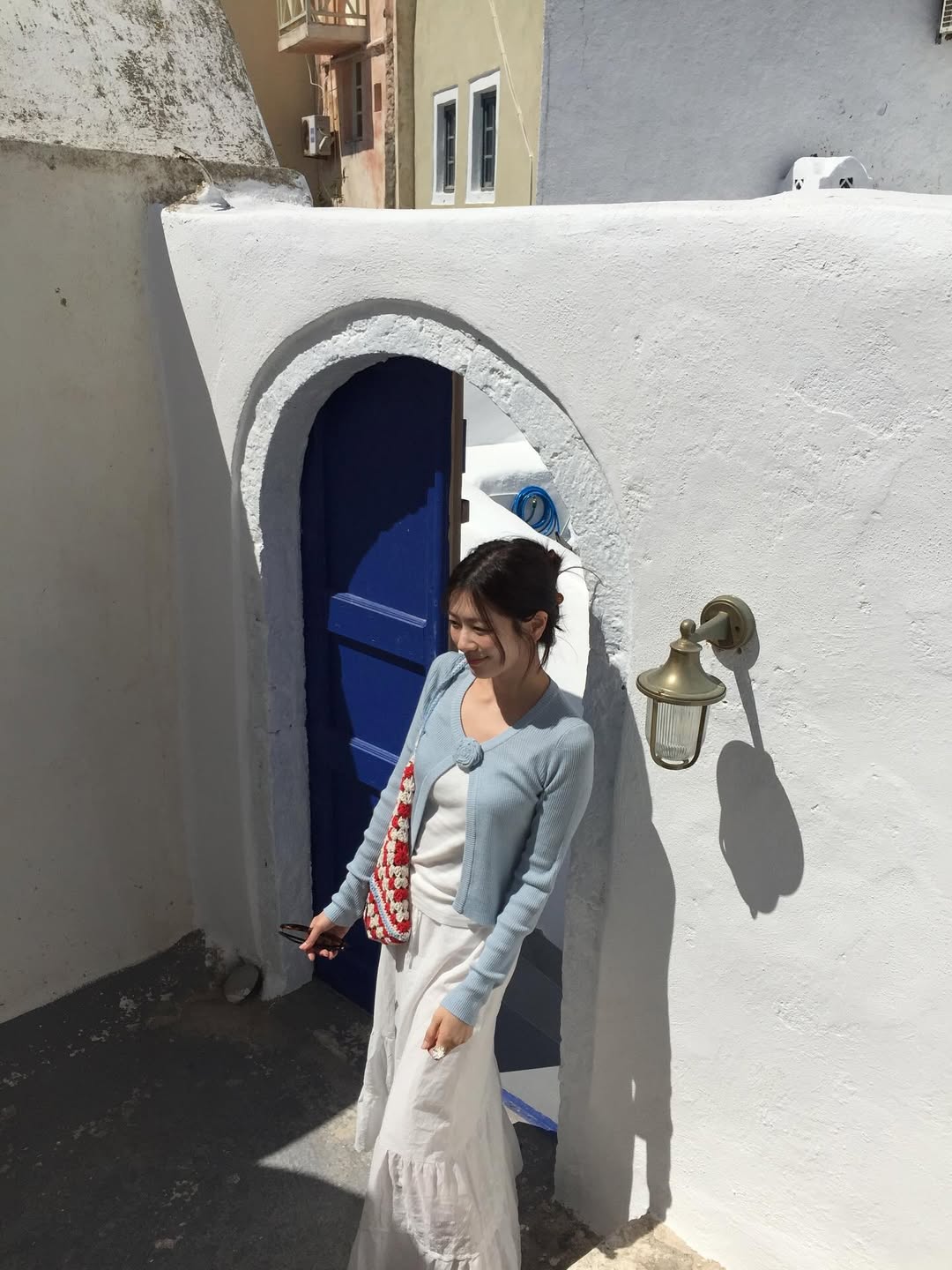 Nữ thần sắp chạm tuổi 40: Gương mặt "b&uacute;ng ra collagen", ăn mặc đẹp đến nỗi g&aacute;i 18 phải học tập- Ảnh 15.