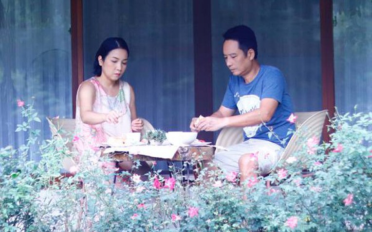 Nữ nghệ sĩ Việt si m&ecirc; người đ&agrave;n &ocirc;ng n&agrave;y, U55 vi&ecirc;n m&atilde;n trong biệt phủ hơn 10.000m&sup2; ở S&oacute;c Sơn - Ảnh 1.