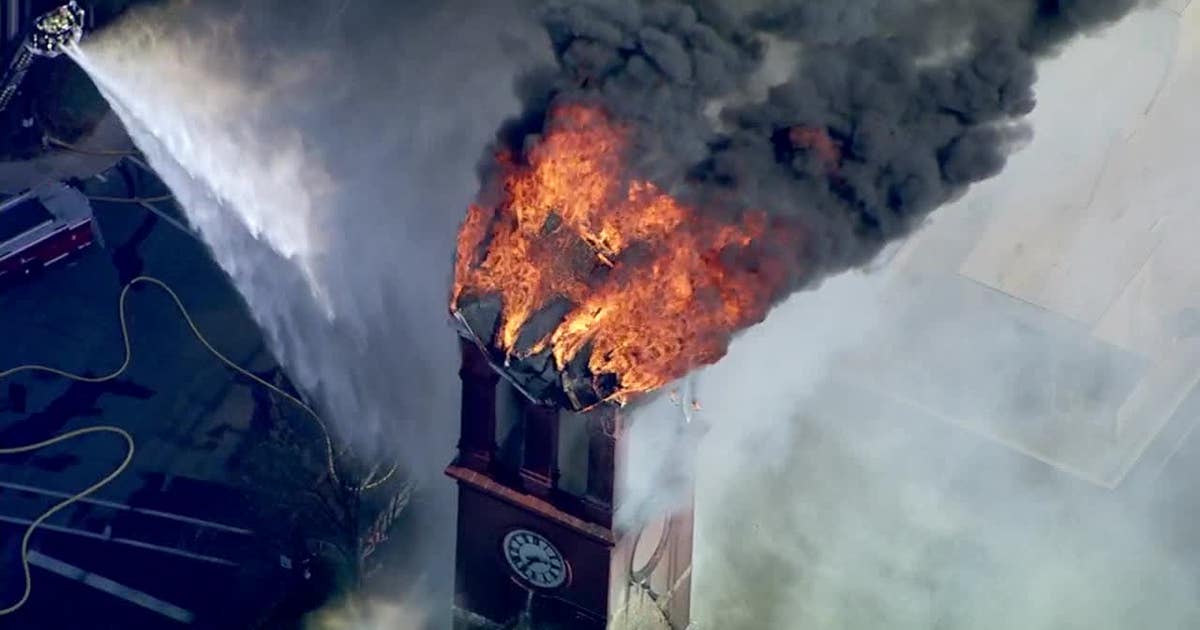 Sự cố ch&aacute;y nổ tại Mỹ 2026: Nh&agrave; m&aacute;y lọc dầu v&agrave; t&ograve;a &aacute;n 130 năm tuổi bốc ch&aacute;y - Ảnh 7.