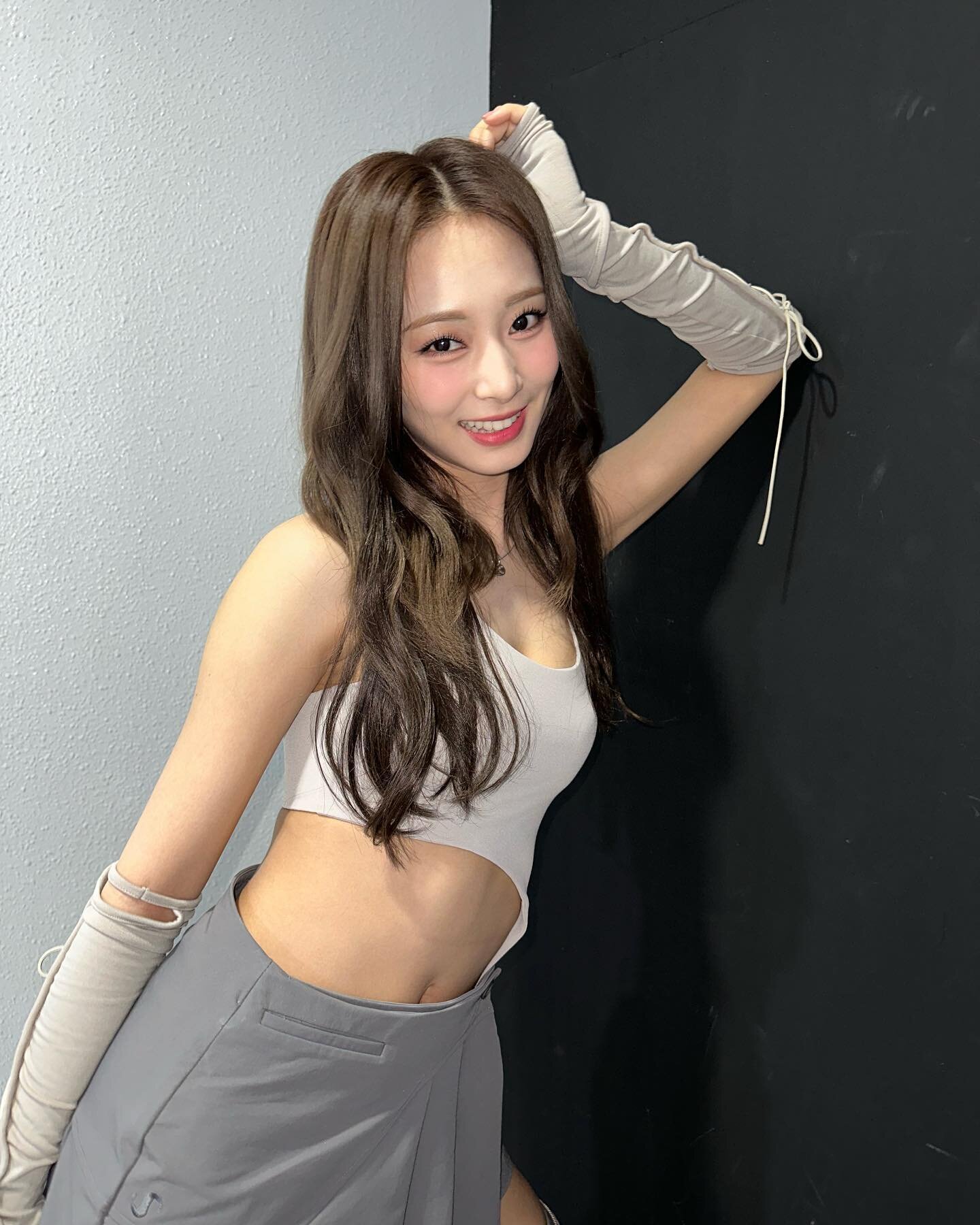 Mỹ nh&acirc;n đẹp nhất thế giới kh&oacute;c nức nở, về qu&ecirc; sau 10 năm bị cấm s&oacute;ng lập tức l&agrave;m n&ecirc;n lịch sử- Ảnh 6.