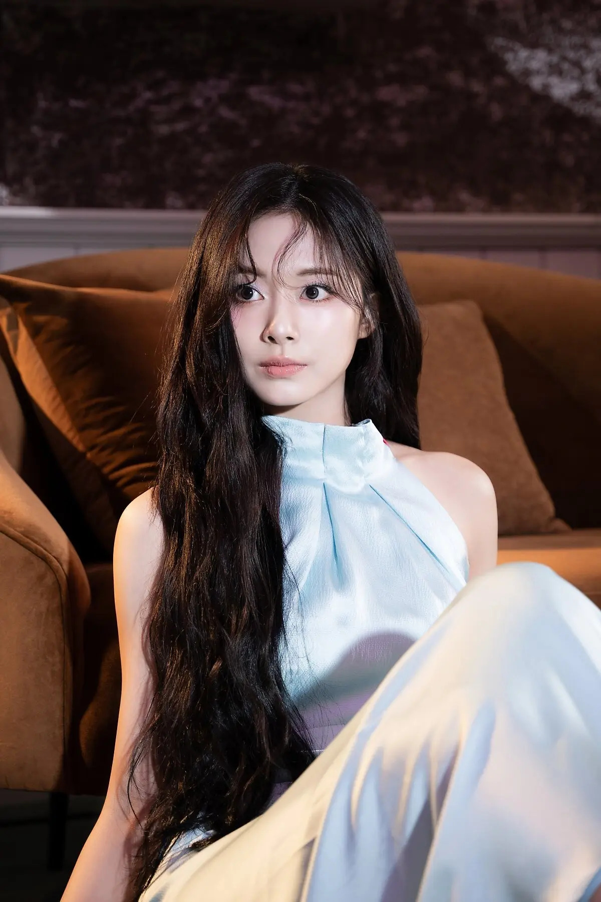 Mỹ nh&acirc;n đẹp nhất thế giới kh&oacute;c nức nở, về qu&ecirc; sau 10 năm bị cấm s&oacute;ng lập tức l&agrave;m n&ecirc;n lịch sử- Ảnh 4.