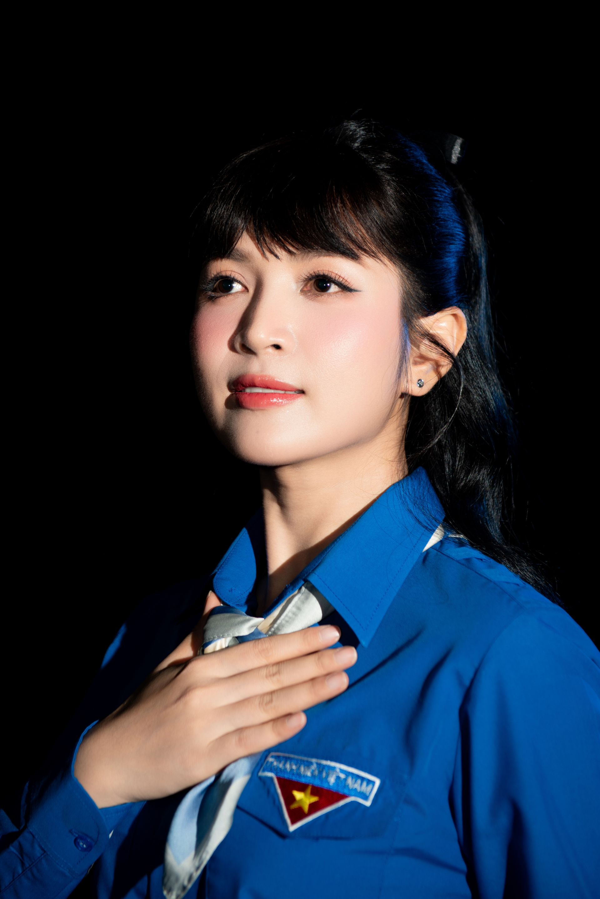 Nguyễn Duy&ecirc;n Quỳnh bắt tay nhạc sĩ Nguyễn Văn Chung, lan tỏa năng lượng t&iacute;ch cực trong "Thanh ni&ecirc;n Việt" - Ảnh 1.