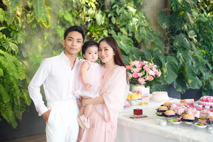 Nh&agrave; ri&ecirc;ng trăm tỷ của Phan Hiển - Kh&aacute;nh Thi: Rộng 800m&sup2; nằm s&aacute;t mặt đường lớn, o&aacute;ch đến nỗi ai đi ngang cũng ngo&aacute;i nh&igrave;n- Ảnh 13.