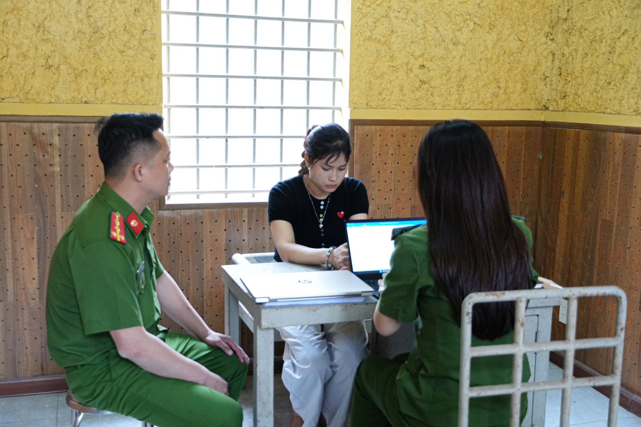 Chân dung 10 Giám đốc, Phó Giám đốc, kế toán vừa bị Công an bắt khẩn cấp trong chuyên án đặc biệt lớn - Ảnh 15.