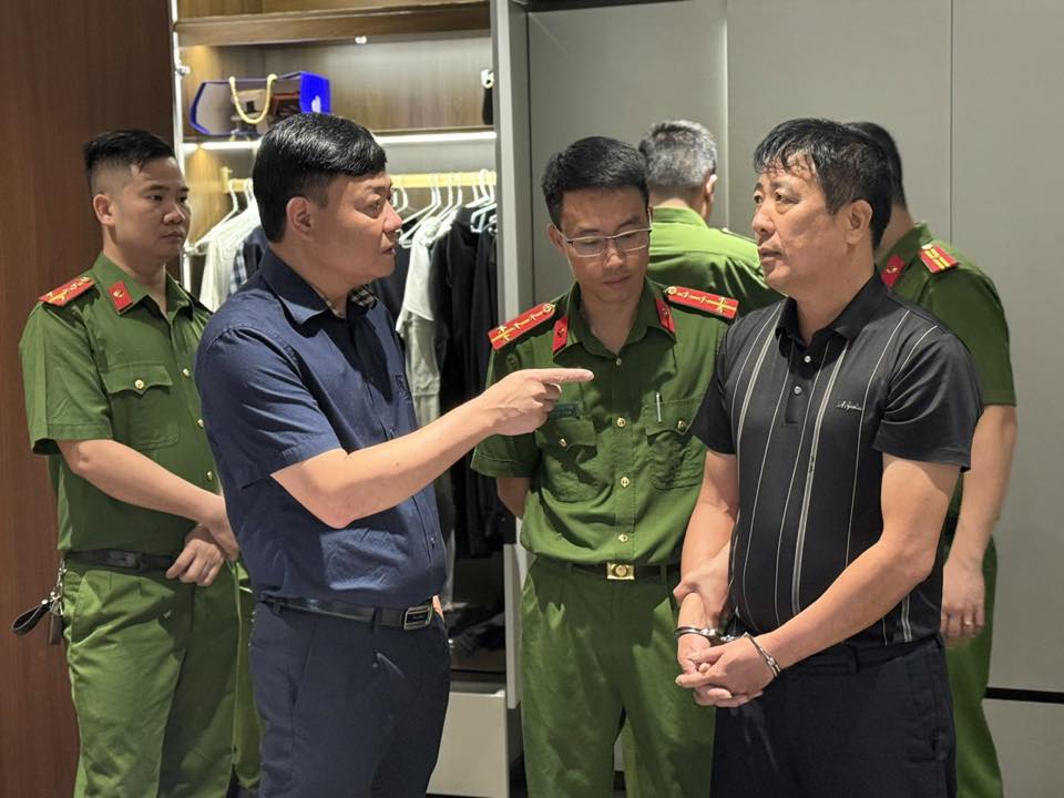 Chân dung 10 Giám đốc, Phó Giám đốc, kế toán vừa bị Công an bắt khẩn cấp trong chuyên án đặc biệt lớn - Ảnh 7.