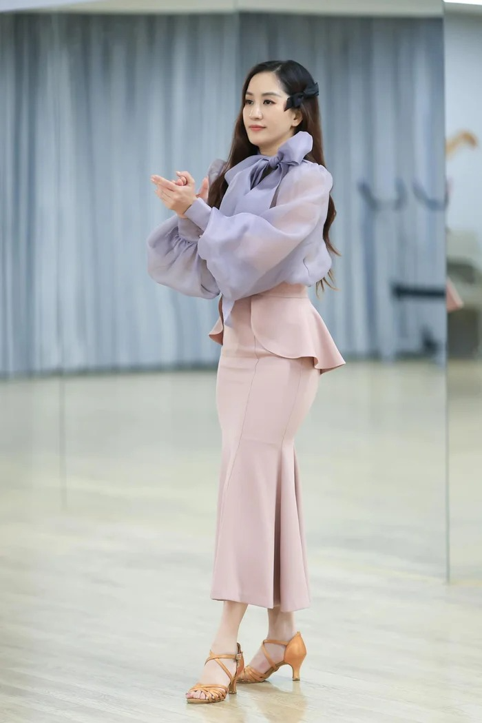 Nh&agrave; ri&ecirc;ng trăm tỷ của Phan Hiển - Kh&aacute;nh Thi: Rộng 800m&sup2; nằm s&aacute;t mặt đường lớn, o&aacute;ch đến nỗi ai đi ngang cũng ngo&aacute;i nh&igrave;n- Ảnh 6.