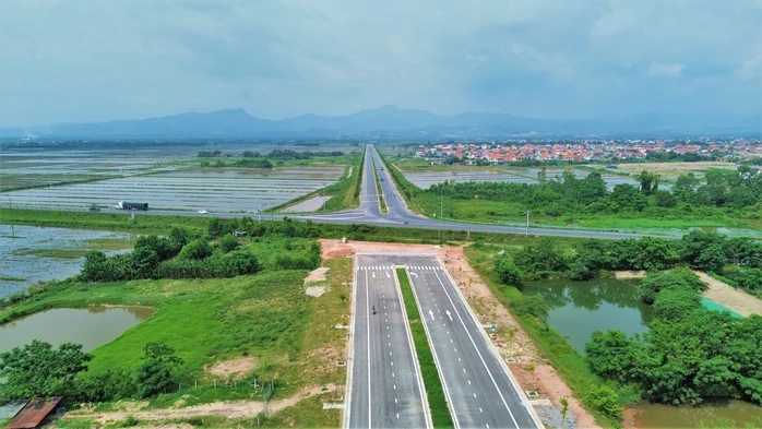 Người lạ trong hồ sơ gói thầu 16 , 5 tỉ đồng tại Quảng Trị - Ảnh 1. Người lạ trong hồ sơ gói thầu 16 , 5 tỉ đồng tại Quảng Trị - Ảnh 1.