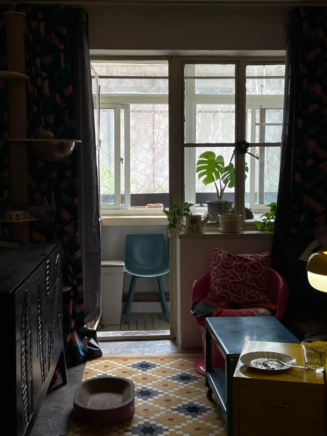 Bất chấp lời can ngăn, t&ocirc;i mua căn hộ tầng 1 cũ kỹ kh&ocirc;ng ai muốn: Sau 1 năm sống, t&ocirc;i hiểu v&igrave; sao n&oacute; bị ch&ecirc; - Ảnh 4.