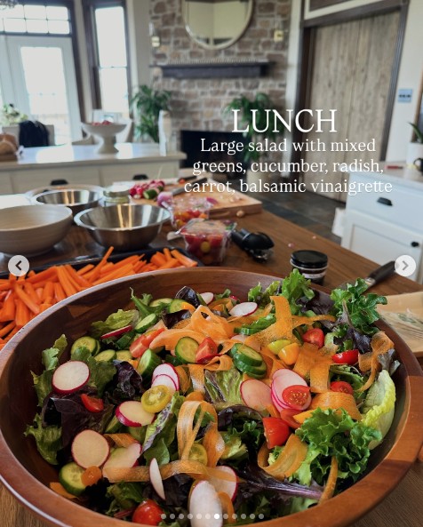 Nam b&aacute;c sĩ 66 tuổi m&agrave; &ldquo;trẻ khỏe như 40&rdquo; nhớ ăn uống kiểu n&agrave;y mỗi ng&agrave;y - Ảnh 3.