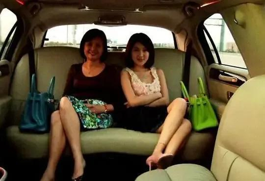 Y&ecirc;u nữ h&agrave;ng hiệu đời đầu "quậy đục nước" giới thượng lưu Trung Quốc, bị "cấm s&oacute;ng" v&ocirc; thời hạn v&igrave; bất trị- Ảnh 2.