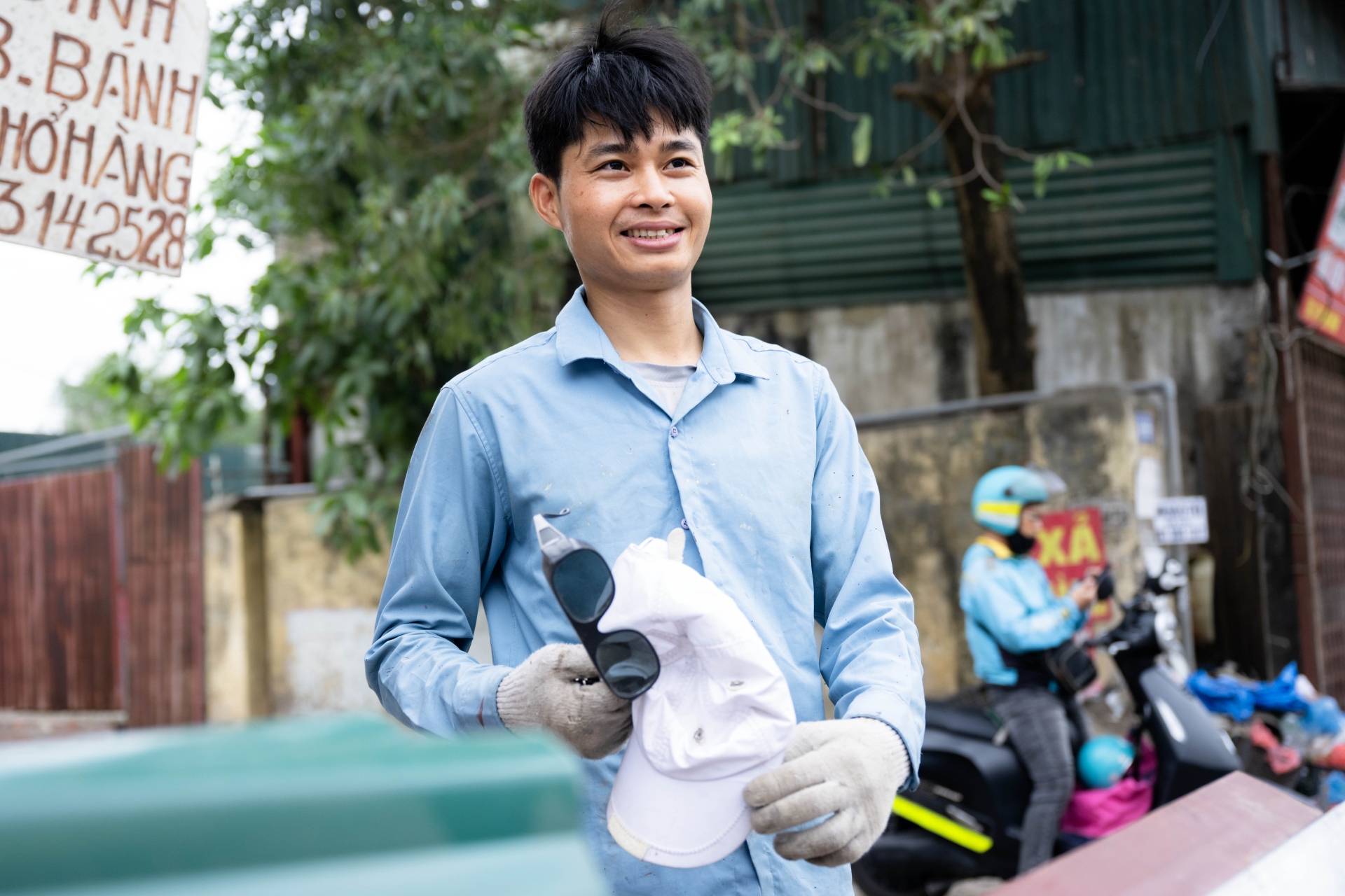 Người đ&agrave;n &ocirc;ng cứu người trong đ&aacute;m ch&aacute;y ở H&agrave; Nội: H&agrave;nh động quả cảm kh&ocirc;ng cần ghi nhận - Ảnh 5.