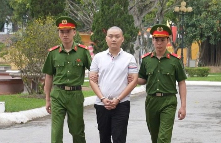 Từ học sinh m&ecirc; tin học "lạc lối" th&agrave;nh "&ocirc;ng chủ" m&atilde; độc đ&aacute;nh cắp dữ liệu m&aacute;y t&iacute;nh to&agrave;n cầu - Ảnh 2.