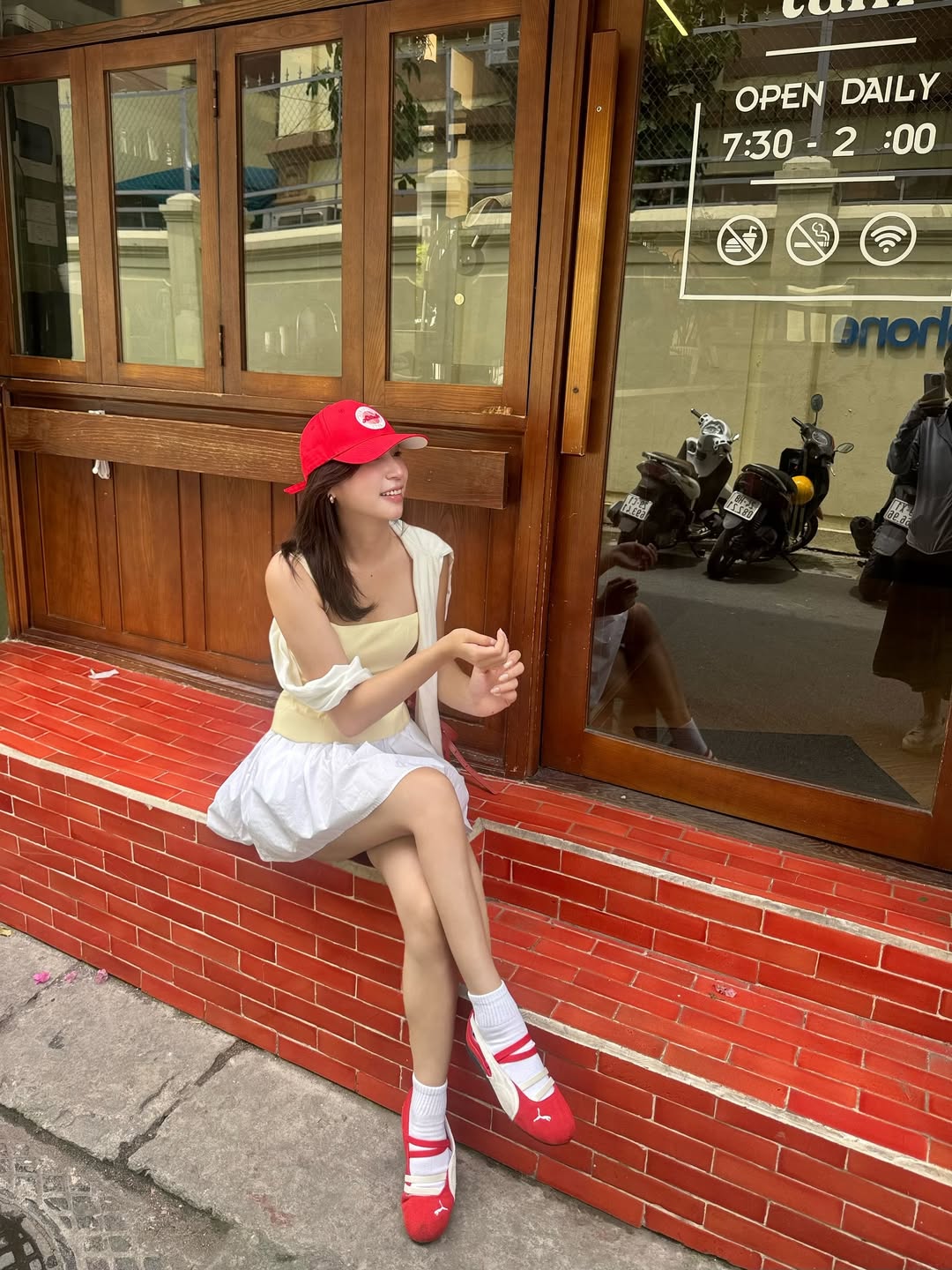 G&aacute;i Việt sống ở Paris nổi tiếng v&igrave; mặc đẹp, "ph&aacute;t s&aacute;ng" giữa biển người ch&acirc;u &Acirc;u- Ảnh 10.