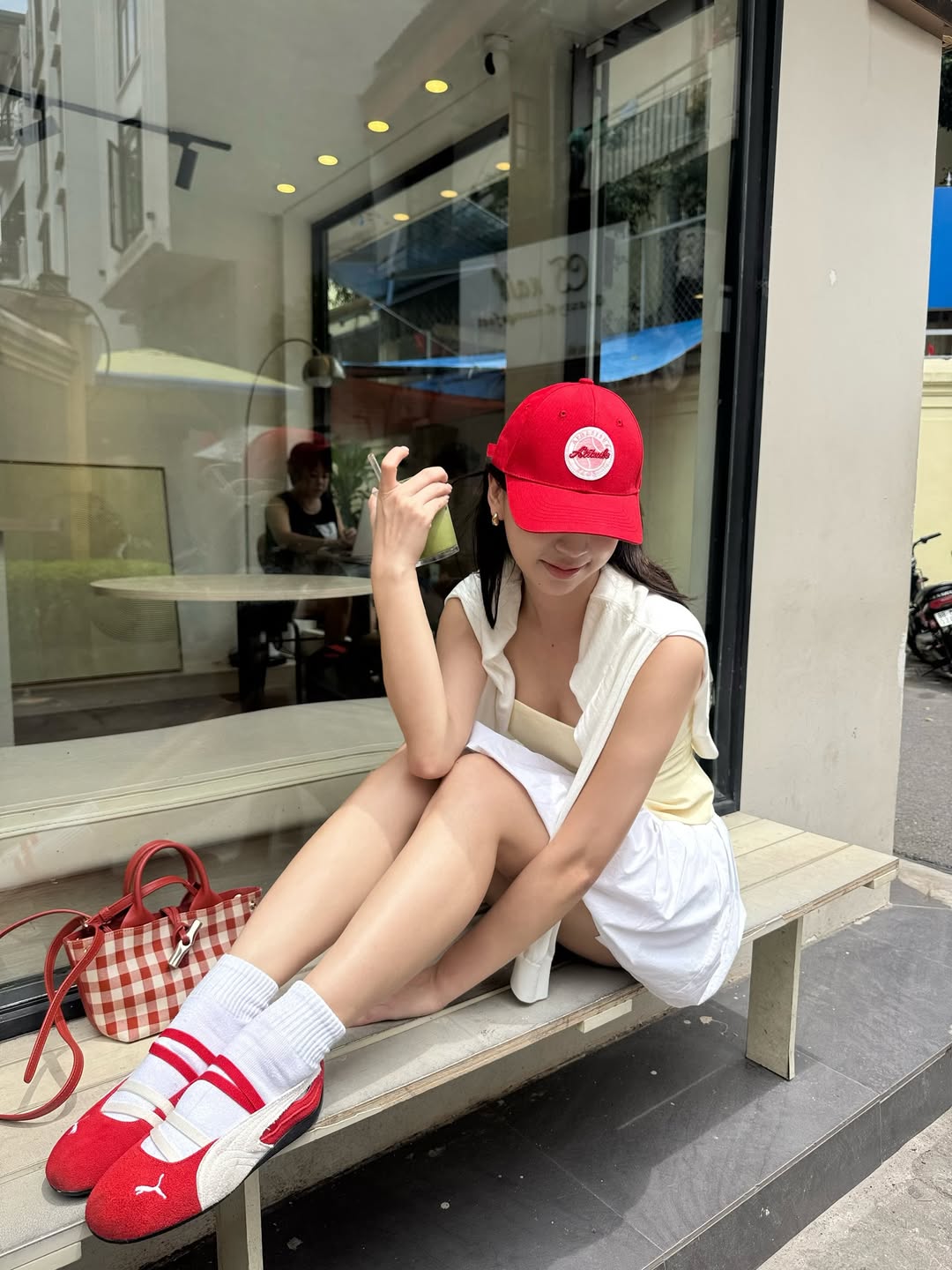 G&aacute;i Việt sống ở Paris nổi tiếng v&igrave; mặc đẹp, "ph&aacute;t s&aacute;ng" giữa biển người ch&acirc;u &Acirc;u- Ảnh 11.