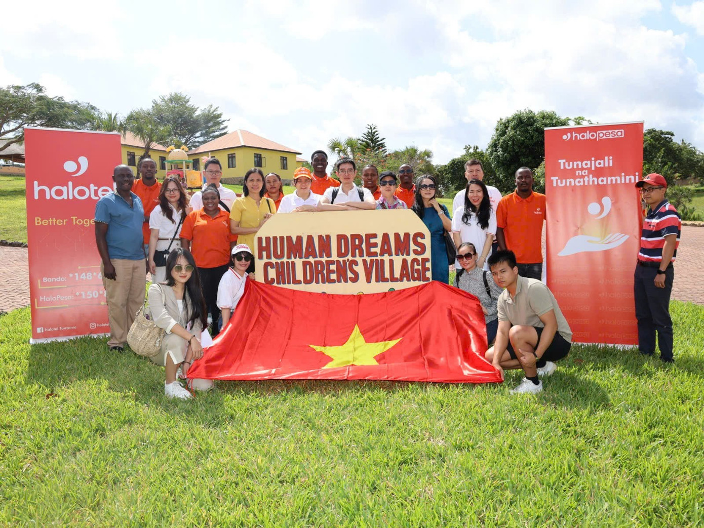 Giấc mơ lớn của Viettel v&agrave; h&agrave;nh tr&igrave;nh trở th&agrave;nh đại sứ ngoại giao - Ảnh 2.