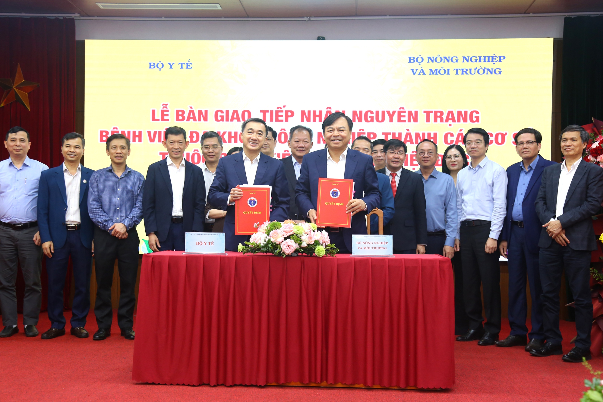 Bệnh viện Việt Đức tiếp nhận nguy&ecirc;n trạng Bệnh viện đa khoa N&ocirc;ng nghiệp - Ảnh 1.