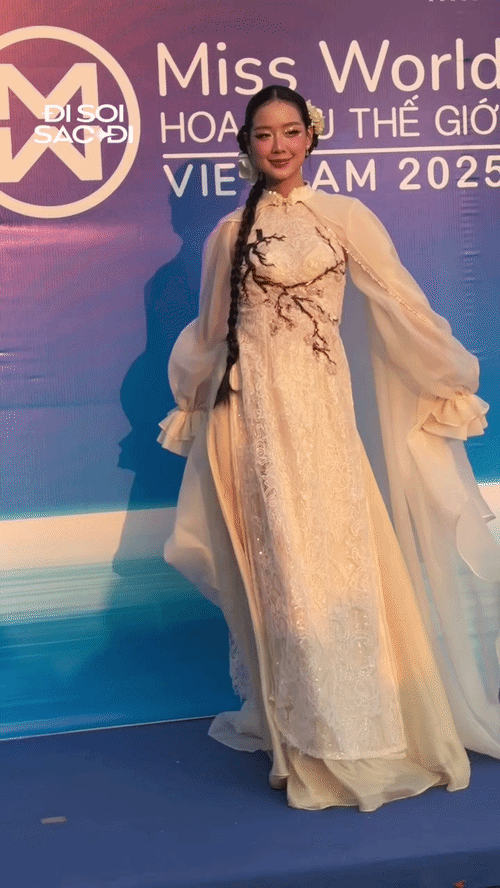 Thanh Thuỷ - Lương Linh không ai nhường ai trên thảm đỏ, Quốc Trường nhắc Ngọc Trinh và chốt ngày cưới- Ảnh 3. Thanh Thuỷ - Lương Linh không ai nhường ai trên thảm đỏ, Quốc Trường nhắc Ngọc Trinh và chốt ngày cưới- Ảnh 3.